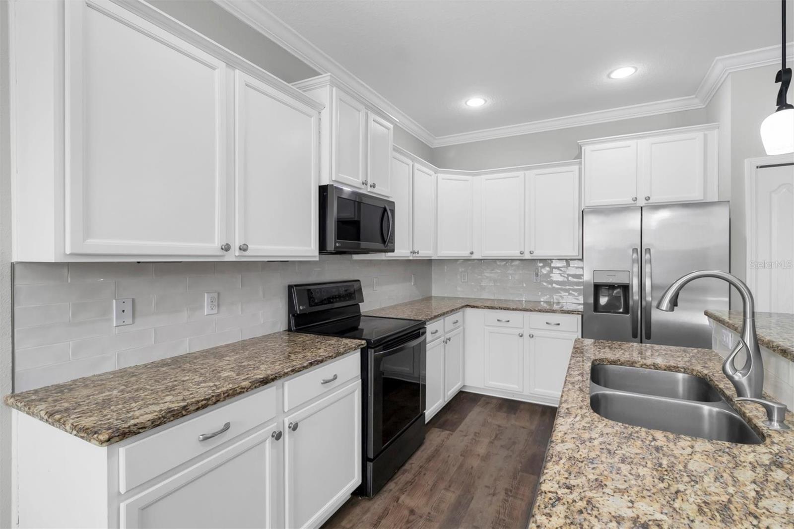 11150 PARADISE POINT WAY, NEW PORT RICHEY, FL, 34654