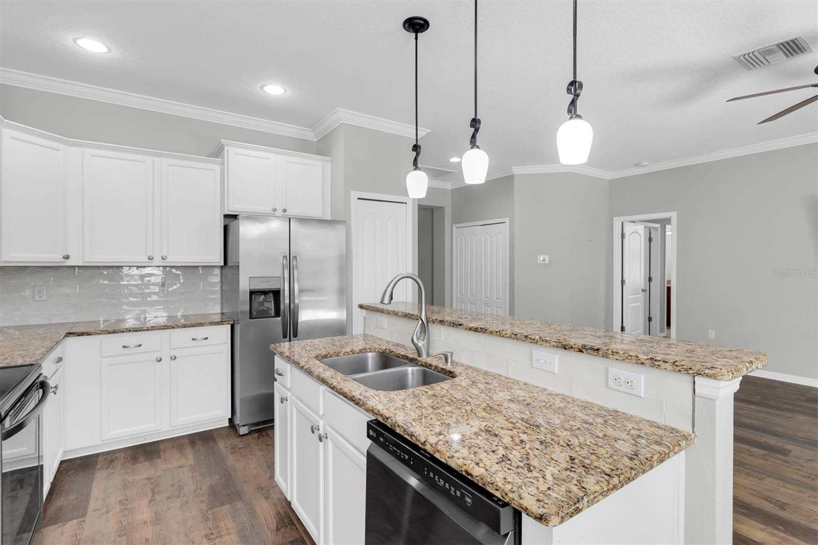 11150 PARADISE POINT WAY, NEW PORT RICHEY, FL, 34654