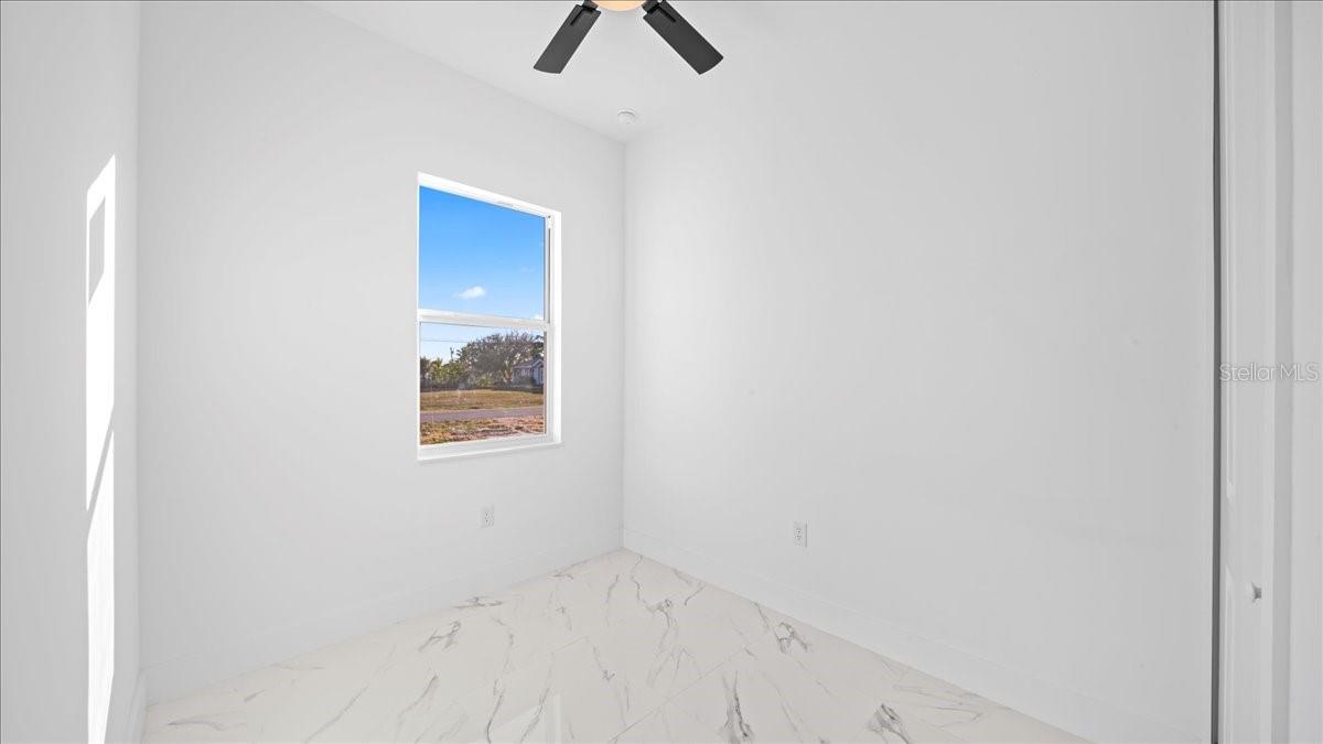 826/828 DIPLOMAT PKWY E, CAPE CORAL, FL, 33909