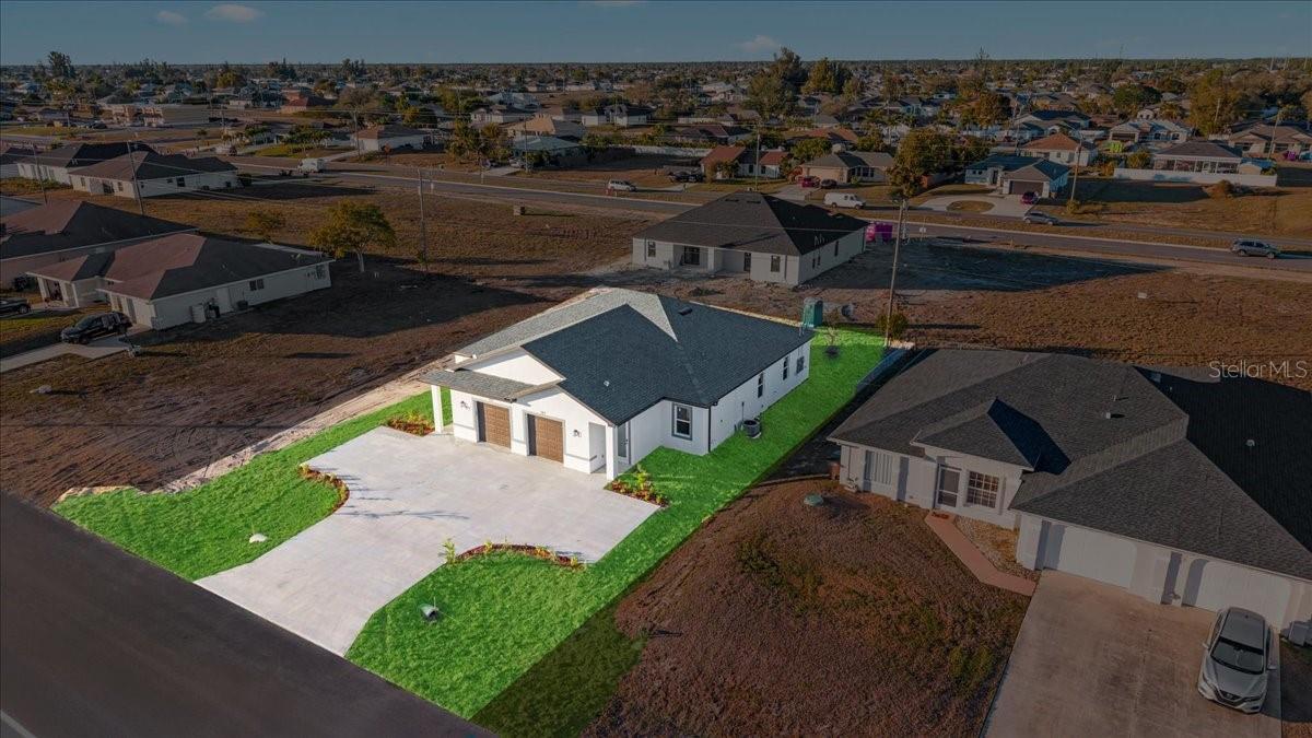 826/828 DIPLOMAT PKWY E, CAPE CORAL, FL, 33909