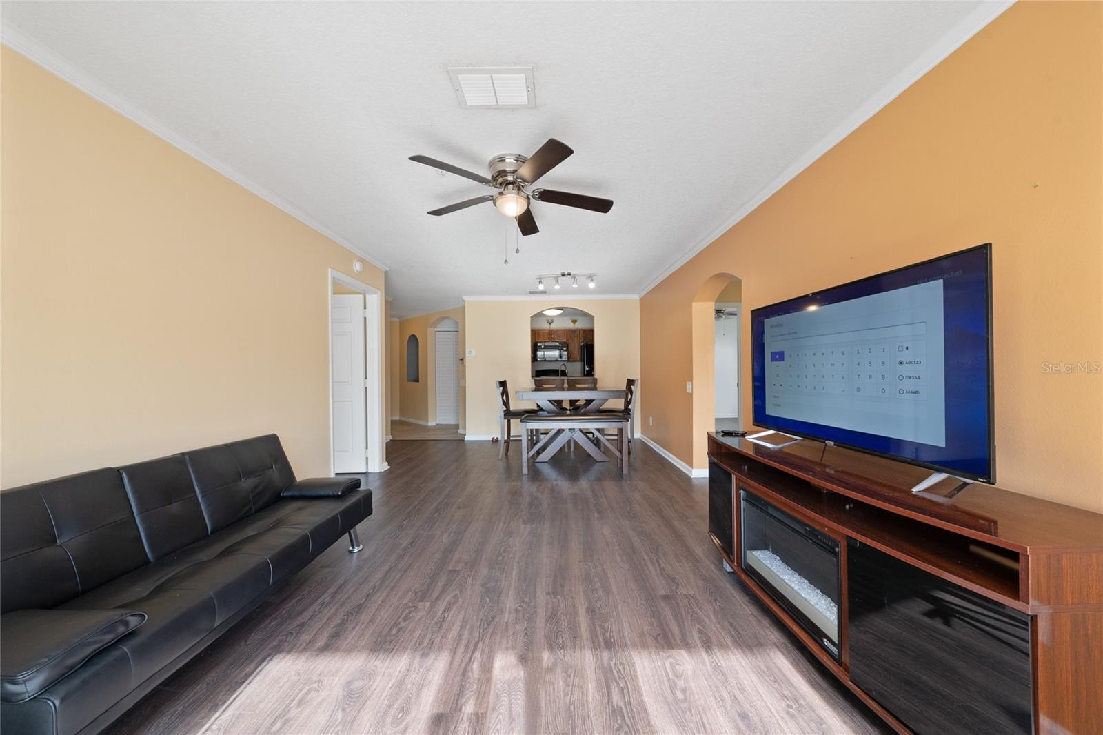 3930 SOUTHPOINTE DR #213, ORLANDO, FL, 32822