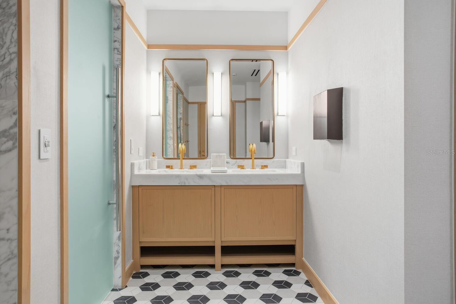 3015 S YSABELLA AVE #1101, TAMPA, FL, 33629