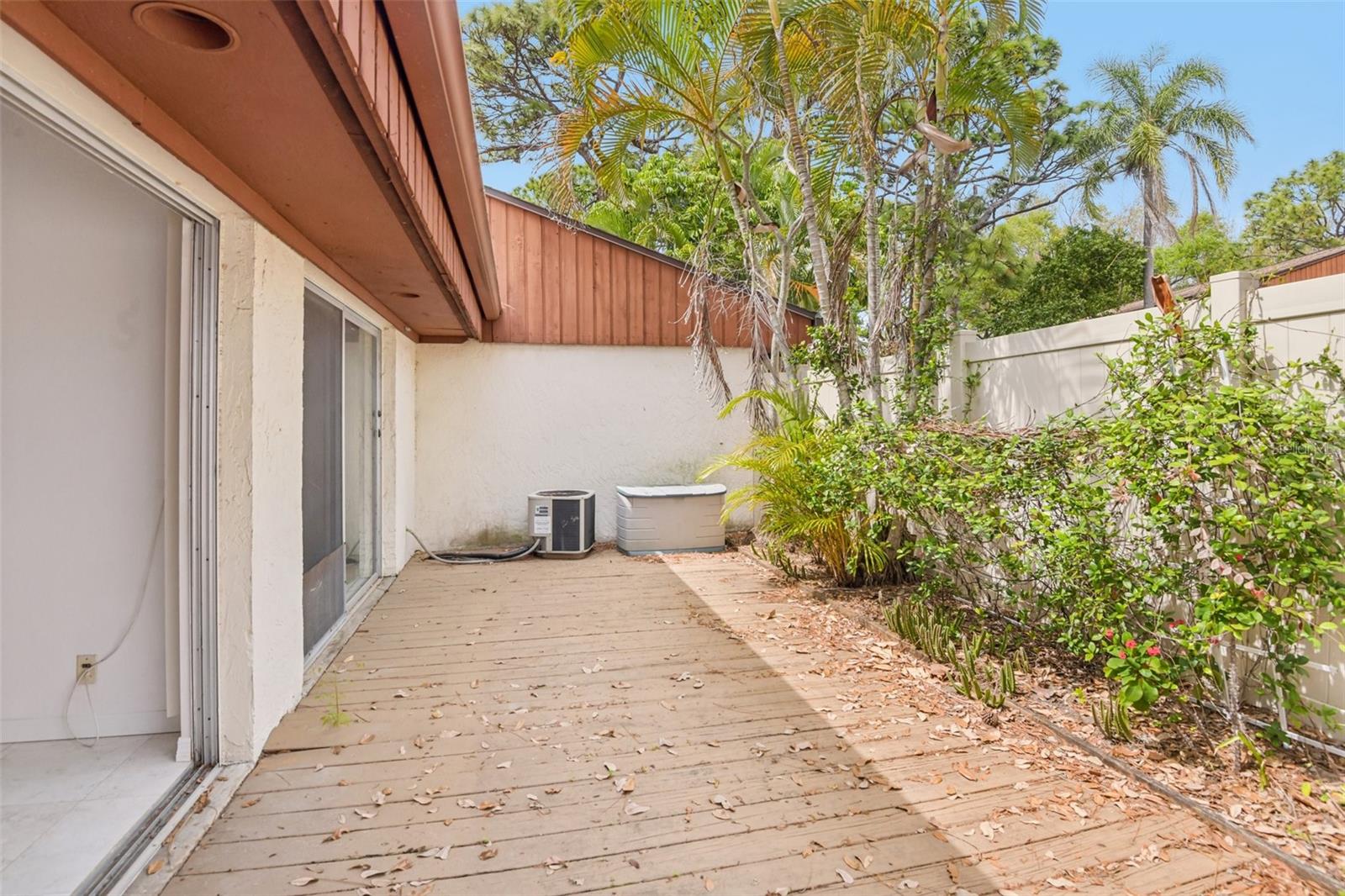 2064 SUNSET POINT RD #71, CLEARWATER, FL, 33765