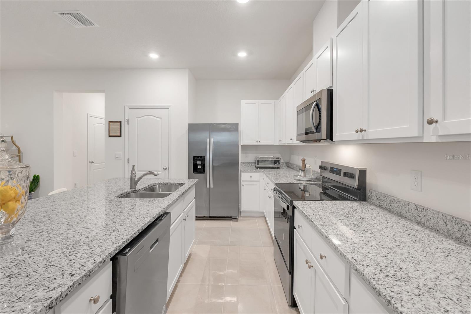 1041 LIDO DR, HOWEY IN THE HILLS, FL, 34737