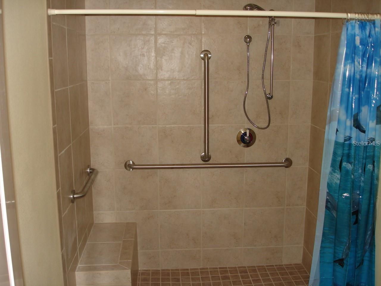 1780 PHILLIPPI SHORES DR #A3-37, SARASOTA, FL, 34231