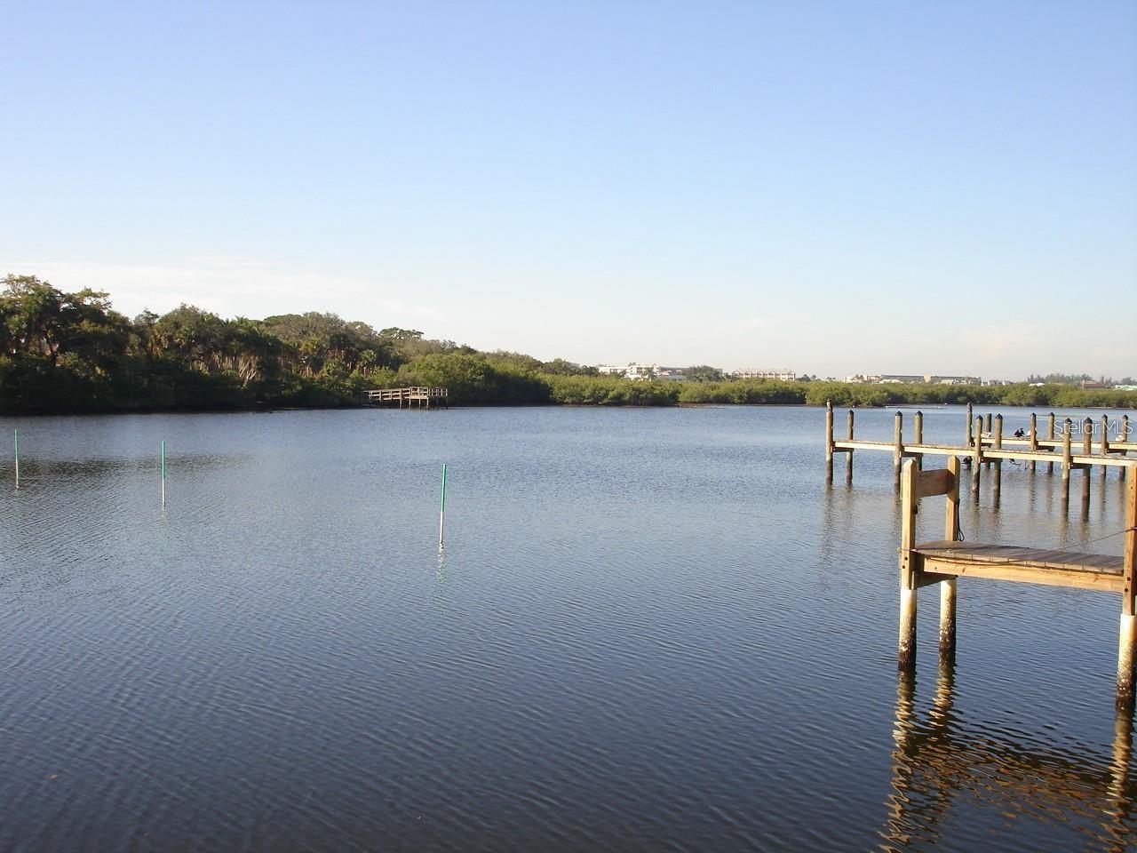 1780 PHILLIPPI SHORES DR #A3-37, SARASOTA, FL, 34231