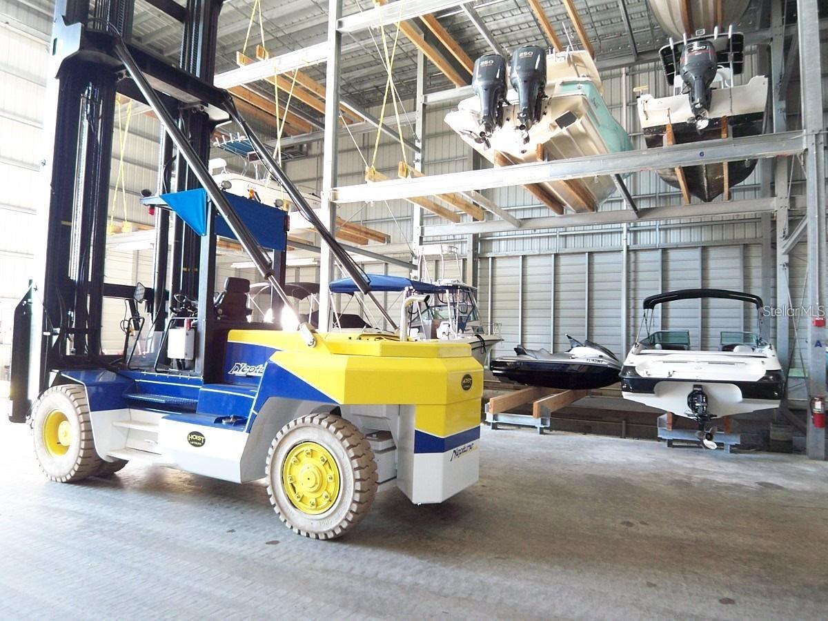 1780 PHILLIPPI SHORES DR #A3-37, SARASOTA, FL, 34231