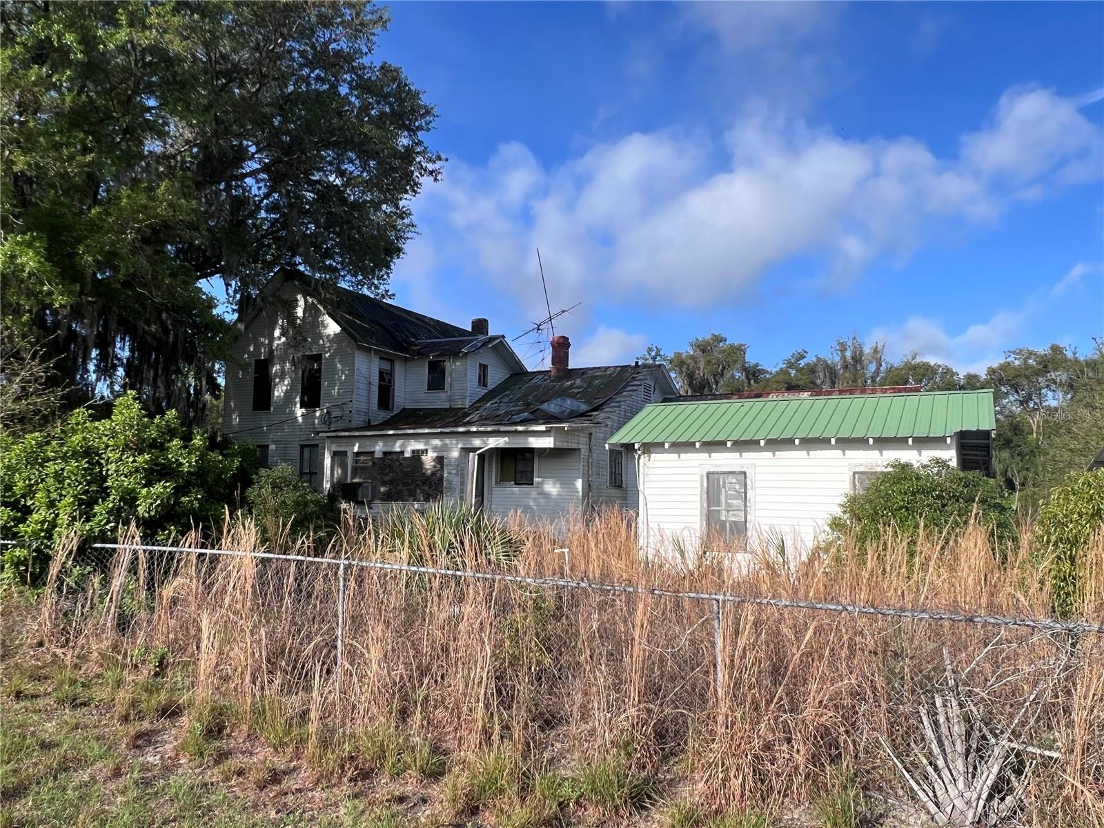 180 E 3RD AVE, PIERSON, FL, 32180