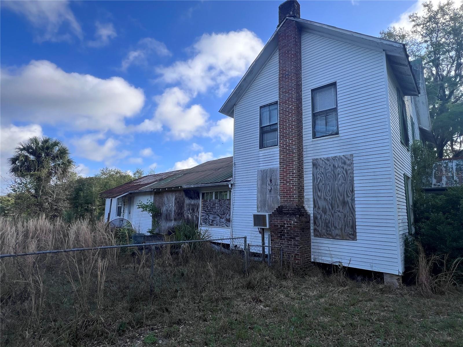 180 E 3RD AVE, PIERSON, FL, 32180