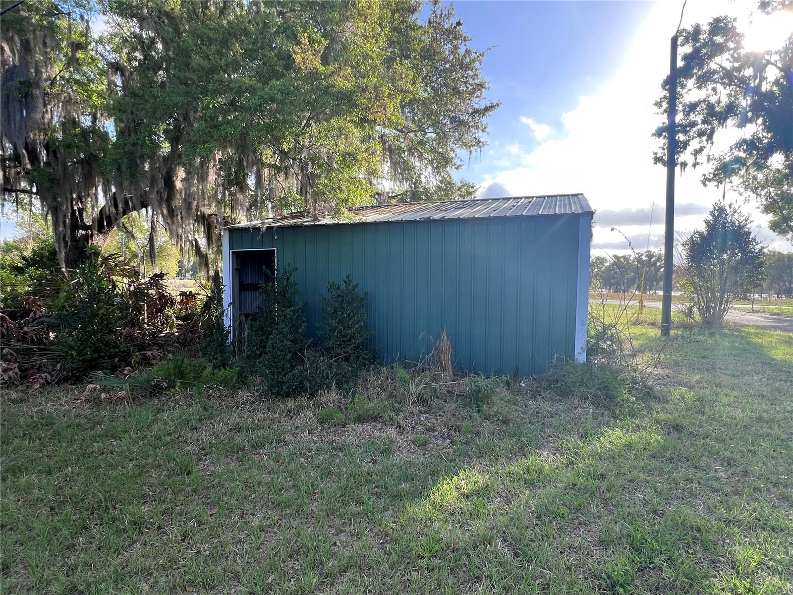 180 E 3RD AVE, PIERSON, FL, 32180