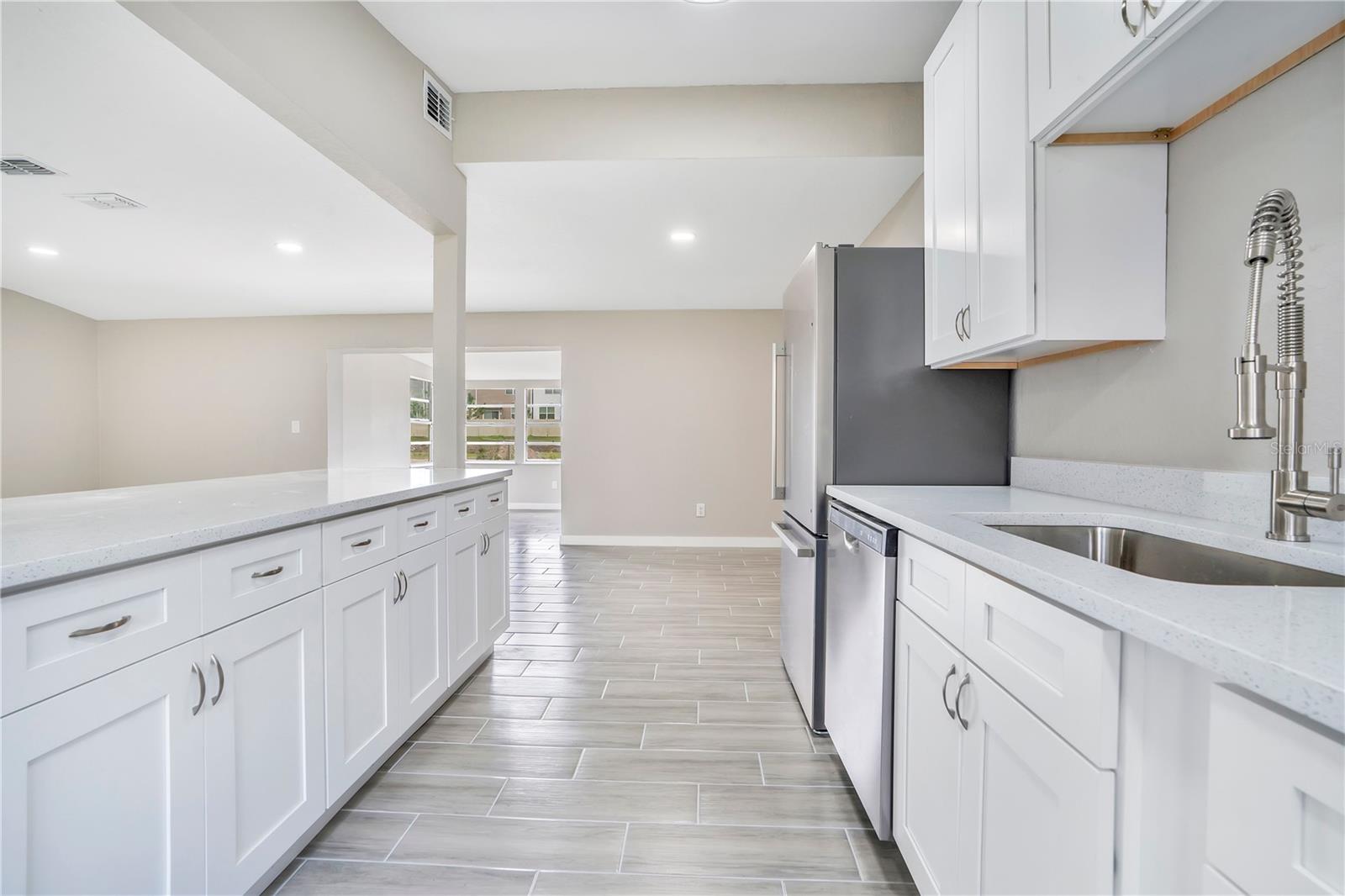 6211 FLORENCE ST, GIBSONTON, FL, 33534