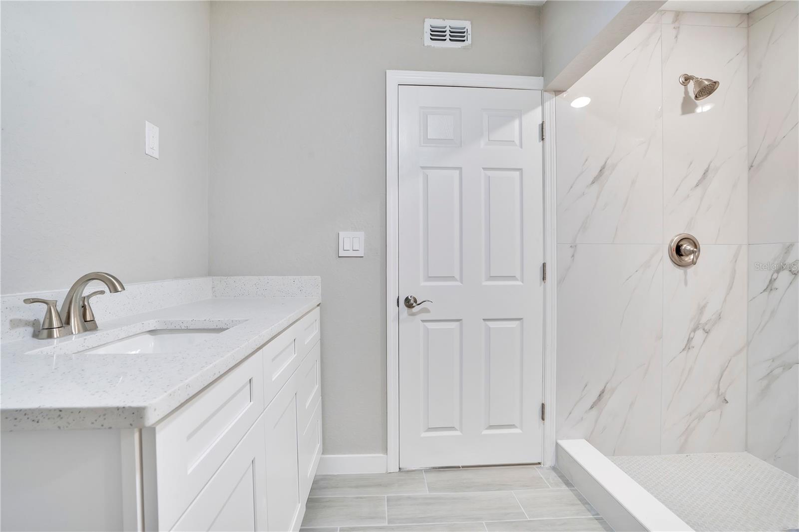 6211 FLORENCE ST, GIBSONTON, FL, 33534