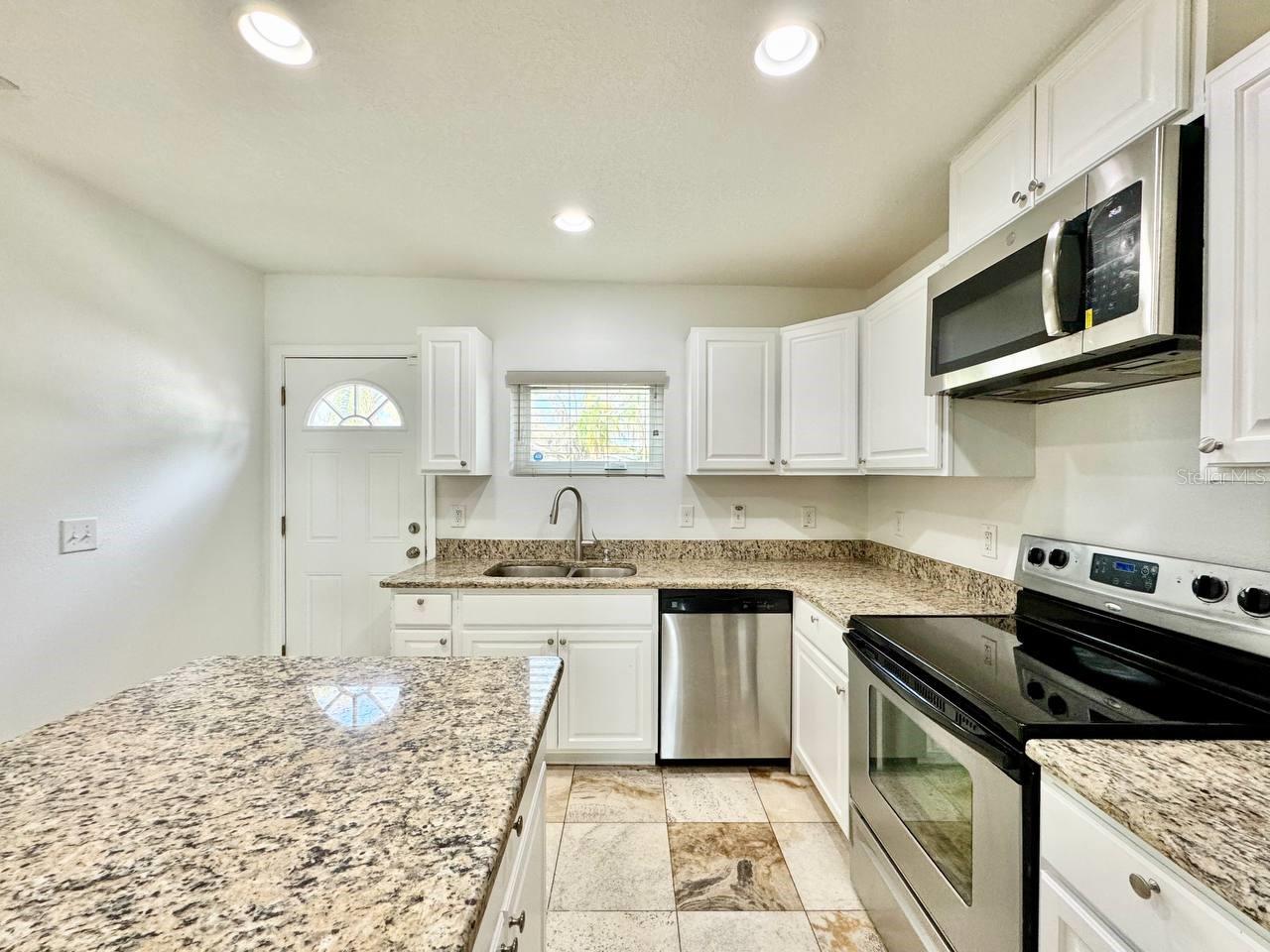 809 W HIAWATHA ST, TAMPA, FL, 33604