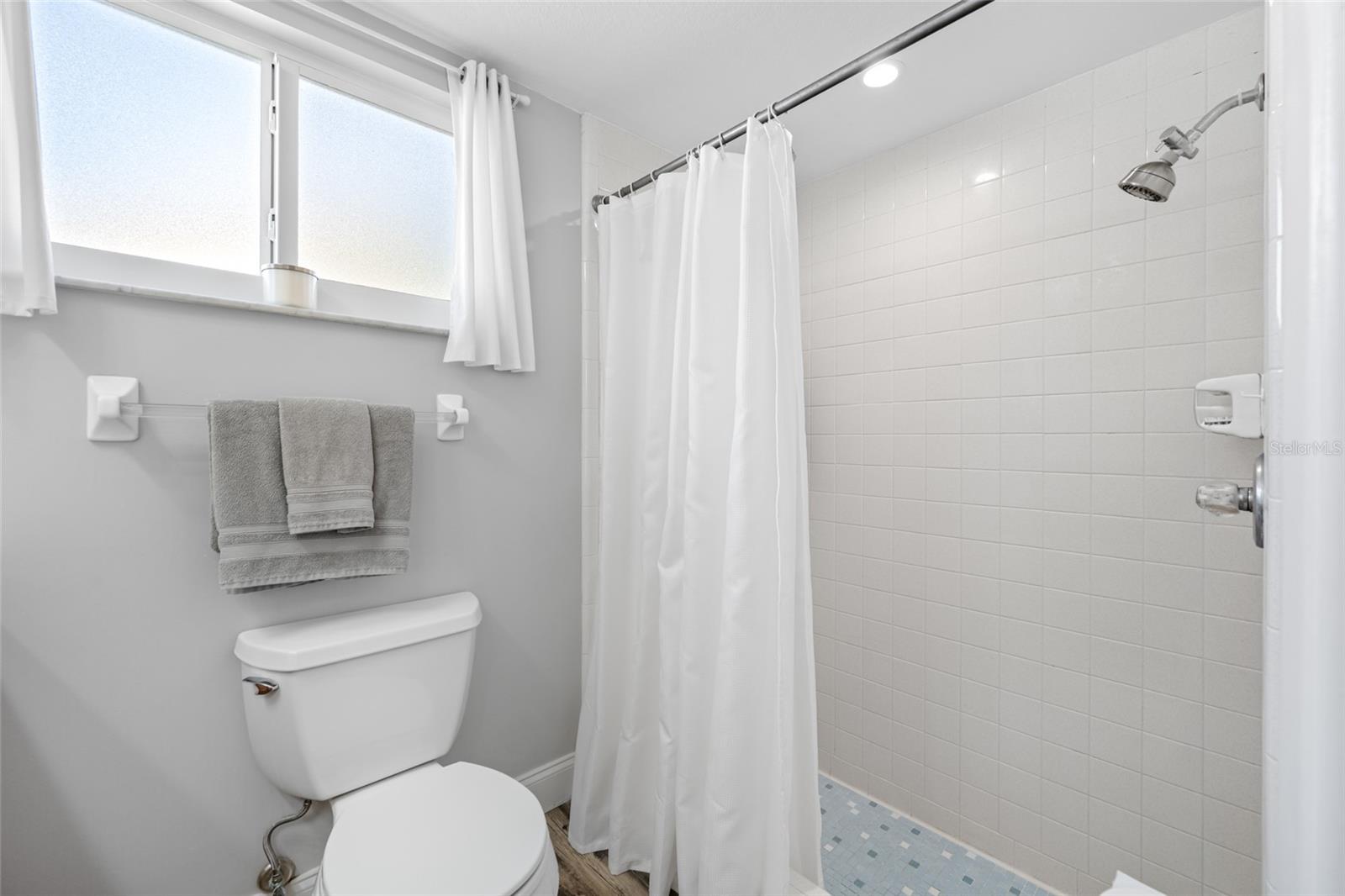 12277 91ST AVE, SEMINOLE, FL, 33772