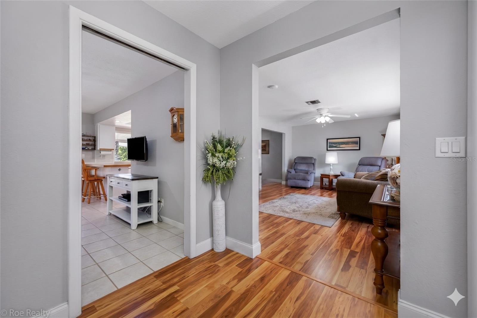 12277 91ST AVE, SEMINOLE, FL, 33772