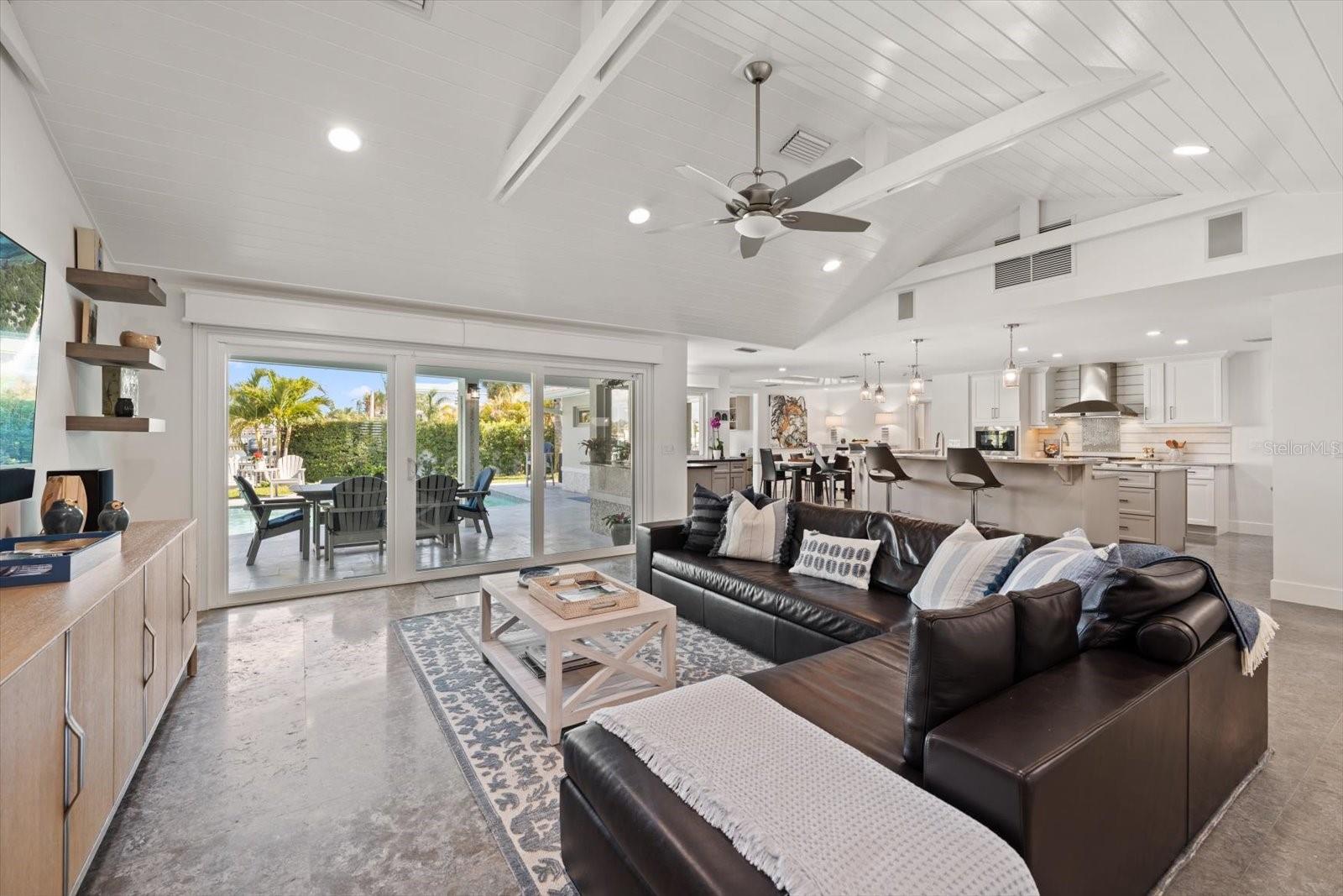 109 DRIFTWOOD LN, LARGO, FL, 33770