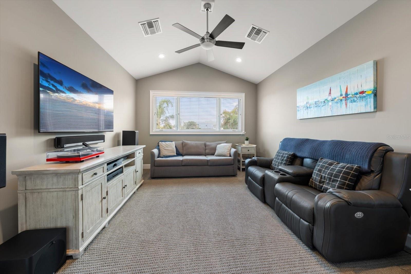 109 DRIFTWOOD LN, LARGO, FL, 33770