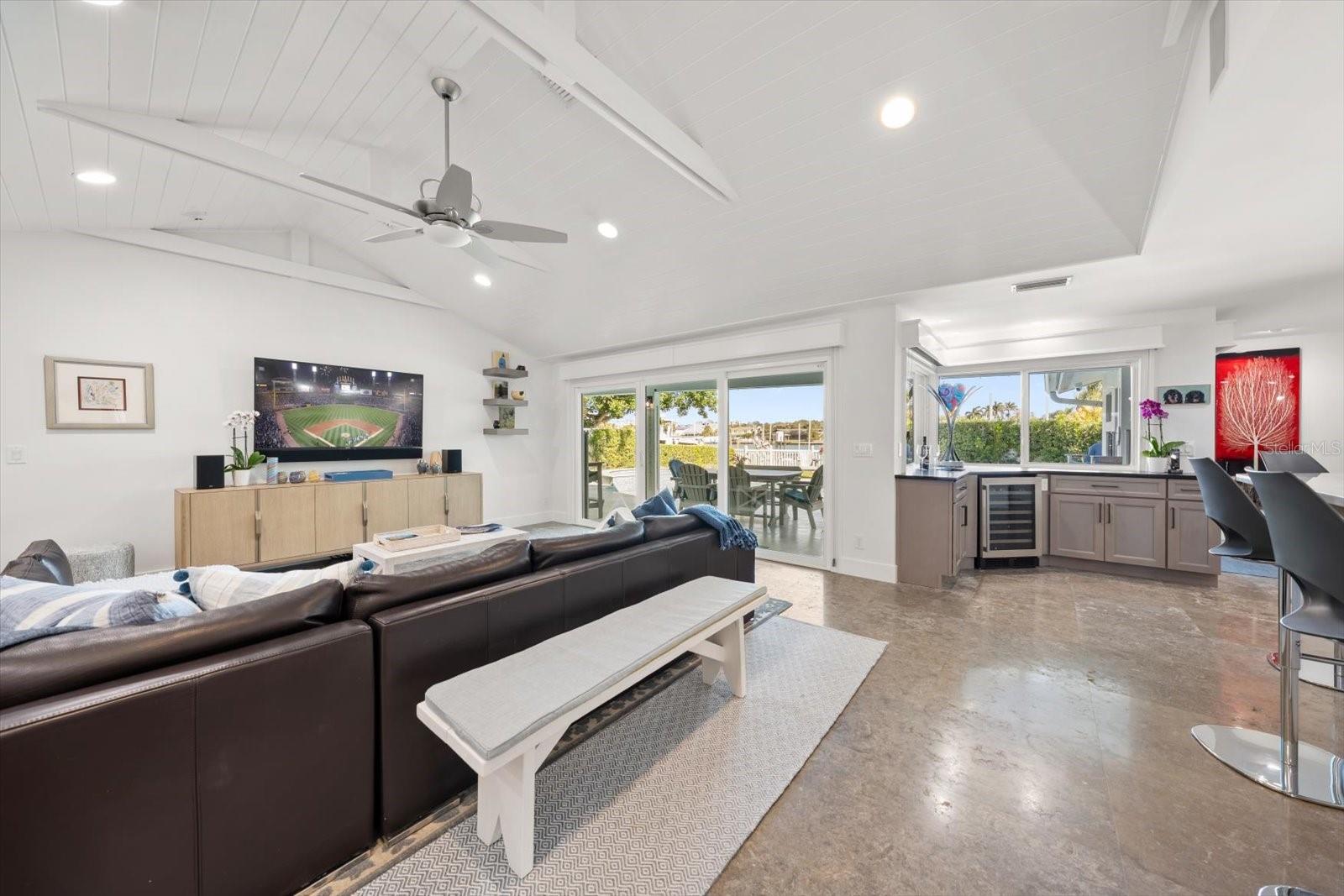 109 DRIFTWOOD LN, LARGO, FL, 33770