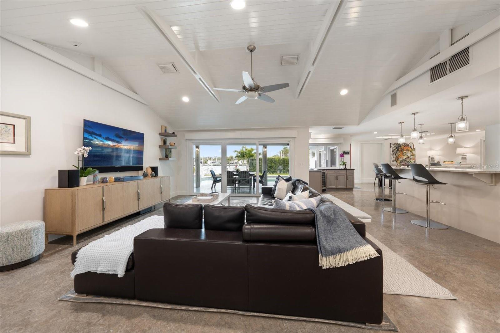 109 DRIFTWOOD LN, LARGO, FL, 33770