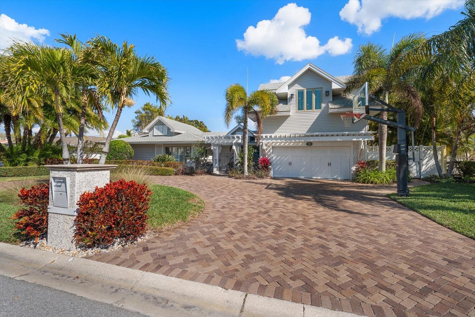 109 DRIFTWOOD LN, LARGO, FL, 33770