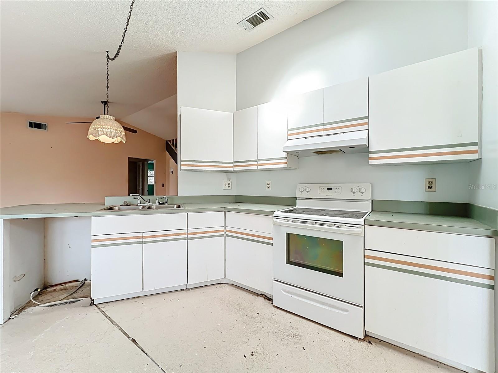 3915 FAY BLVD, COCOA, FL, 32927