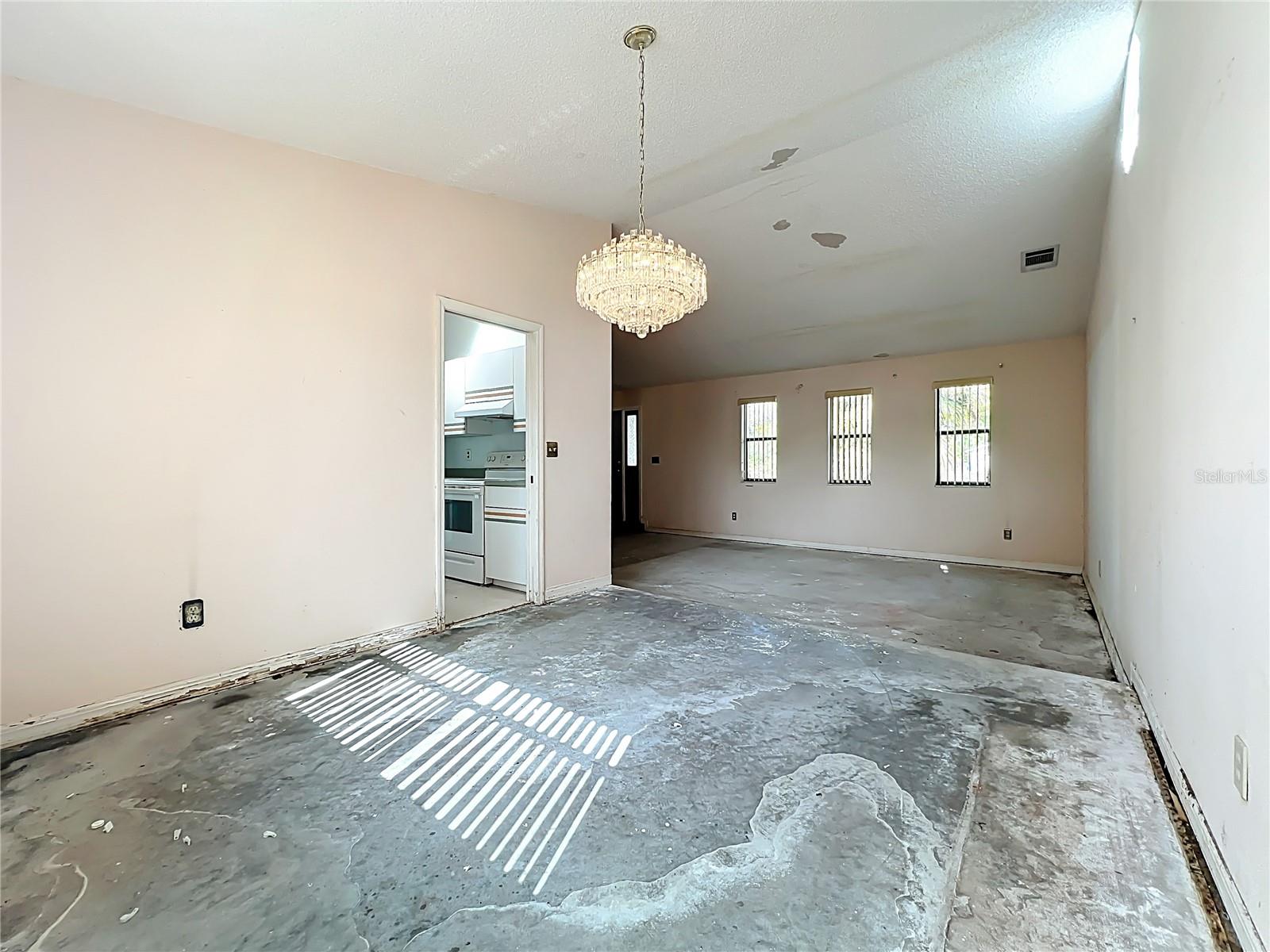 3915 FAY BLVD, COCOA, FL, 32927