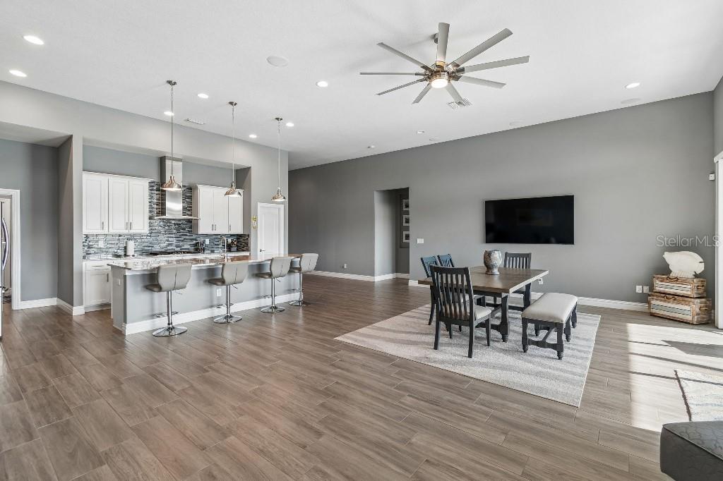 6911 PARK STRAND DR, APOLLO BEACH, FL, 33572