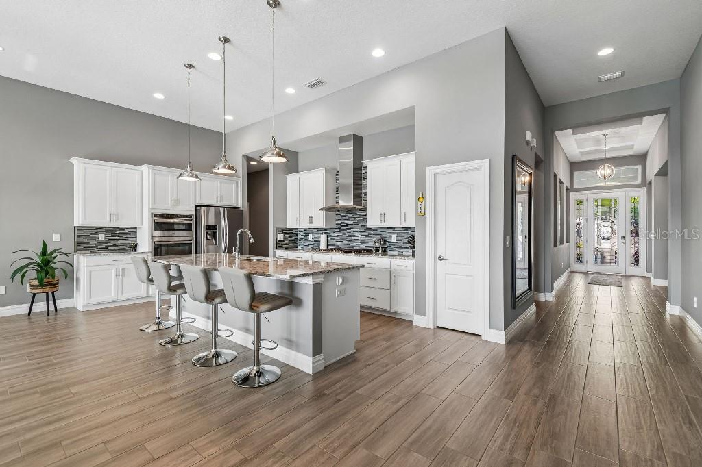 6911 PARK STRAND DR, APOLLO BEACH, FL, 33572