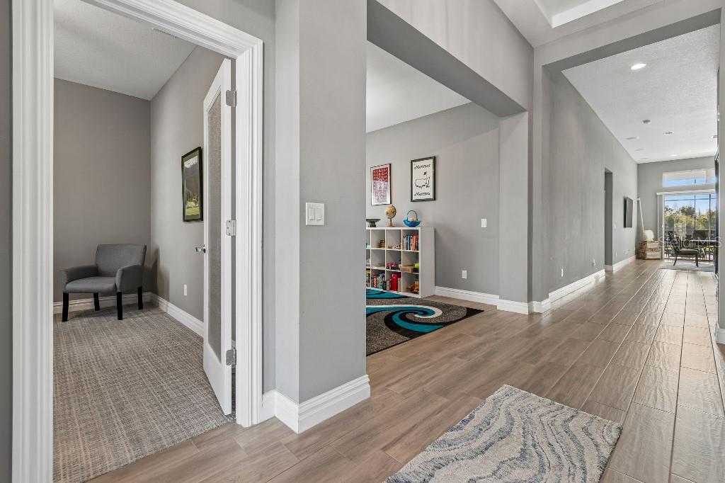 6911 PARK STRAND DR, APOLLO BEACH, FL, 33572