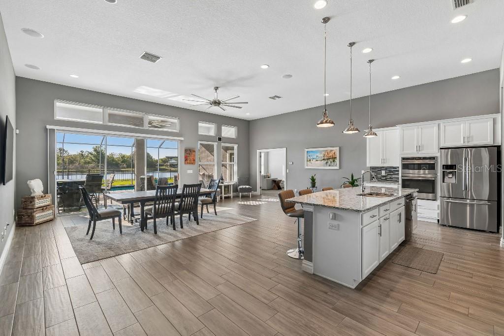 6911 PARK STRAND DR, APOLLO BEACH, FL, 33572