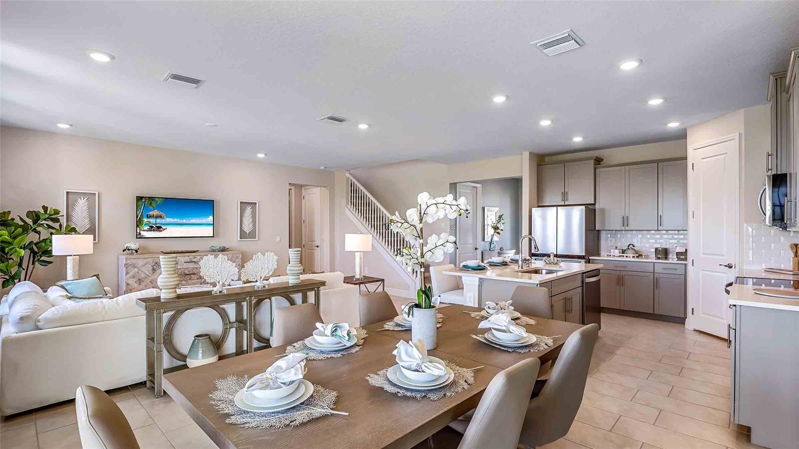 5235 ROSADO RUN, LAKEWOOD RANCH, FL, 34211