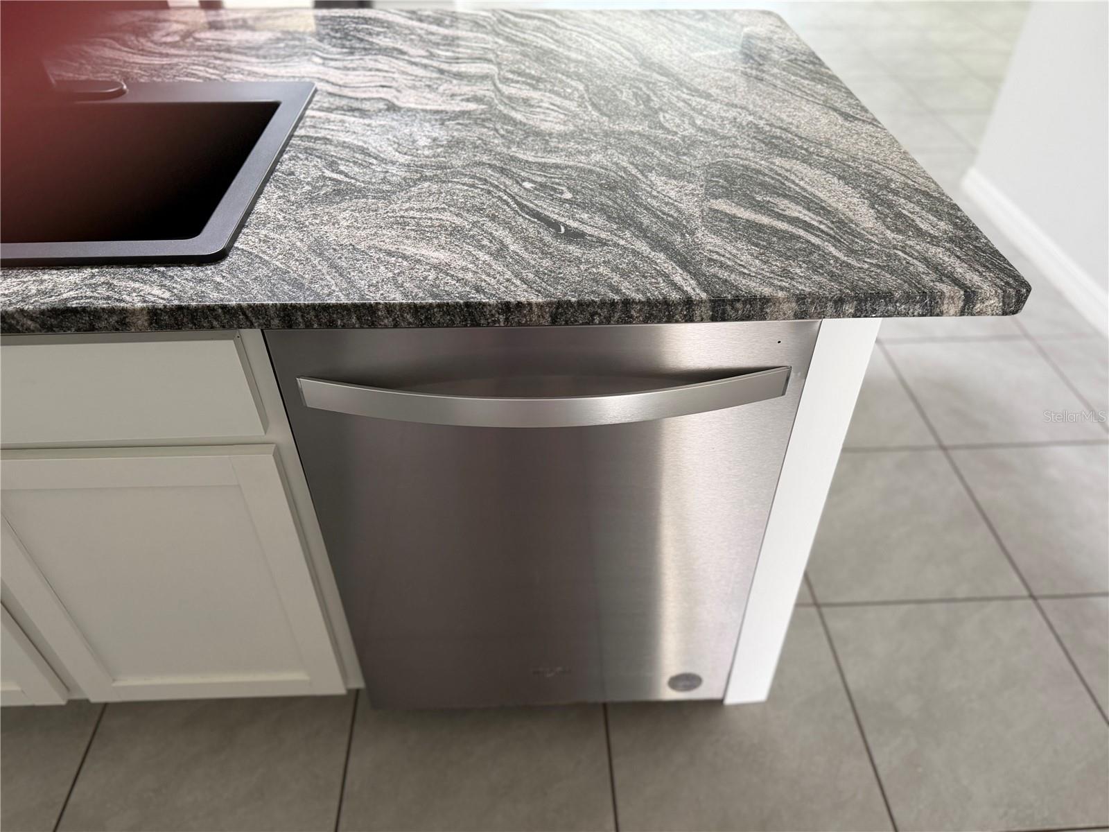 6863 SE 111TH LN, BELLEVIEW, FL, 34420