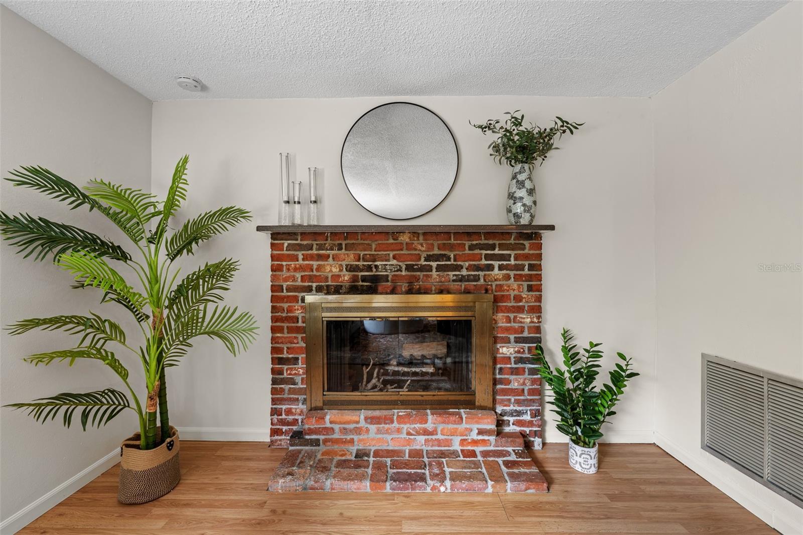 1363 ESSEX DR, CLEARWATER, FL, 33756