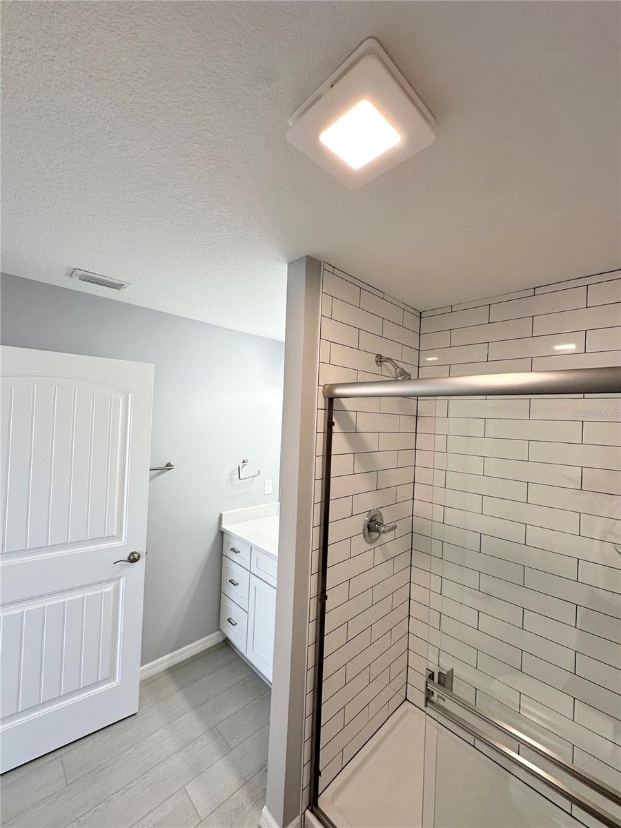 1336 LAJOLLA CIR, LADY LAKE, FL, 32159