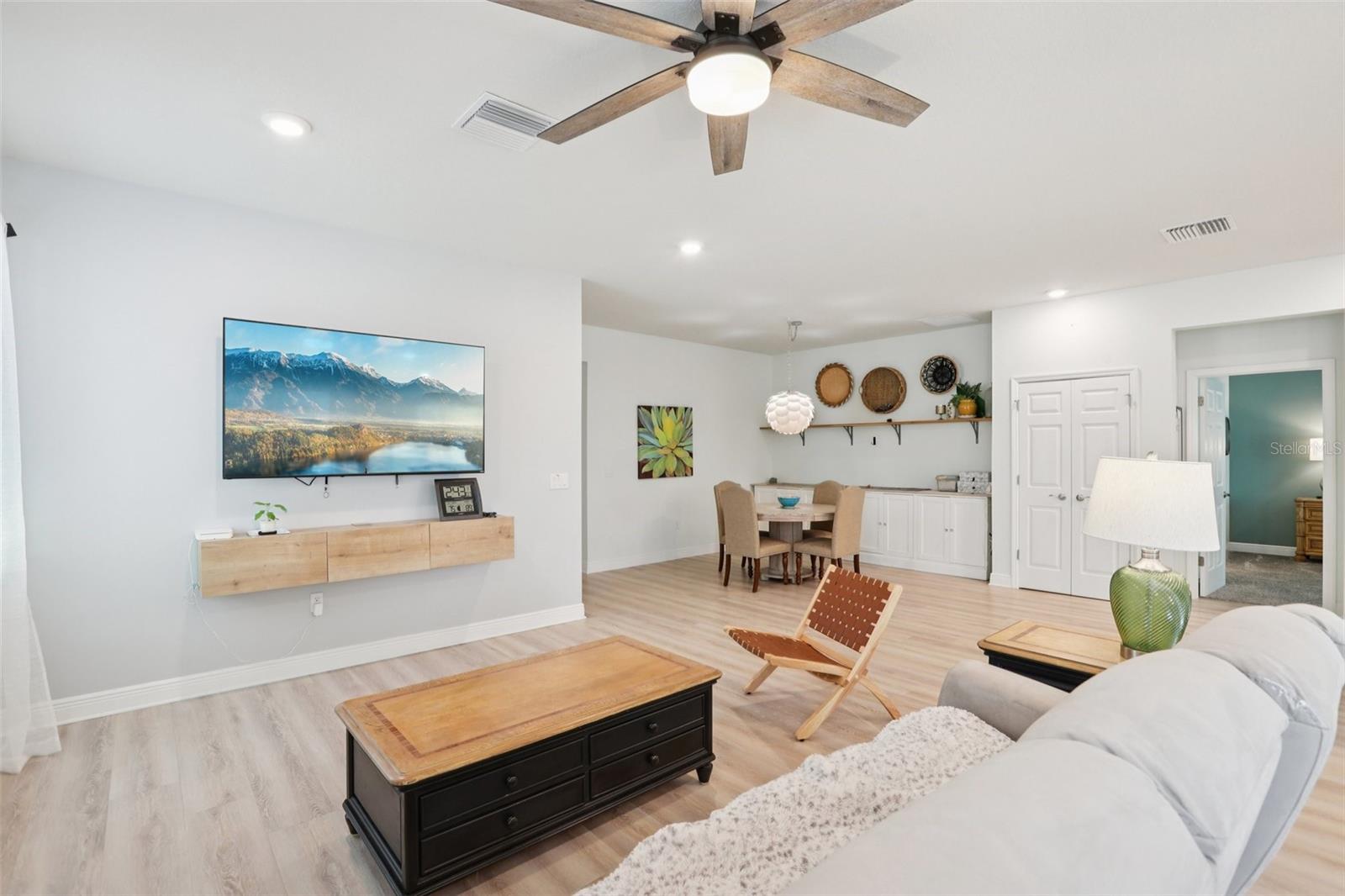 6113 SEA AIR DR, APOLLO BEACH, FL, 33572