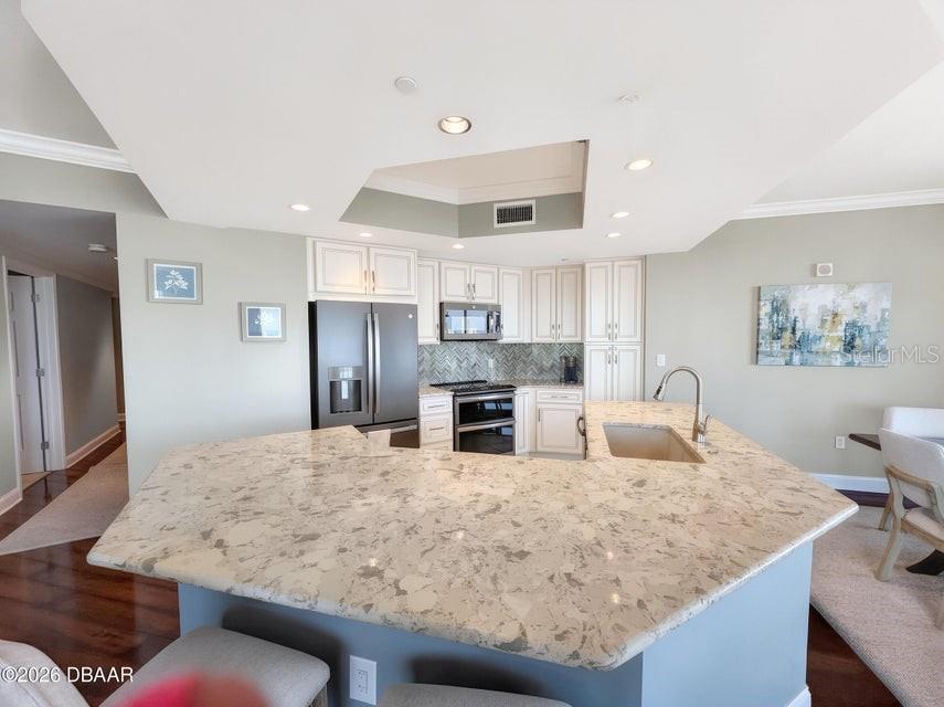 231 RIVERSIDE DR #1501-1, DAYTONA BEACH, FL, 32117