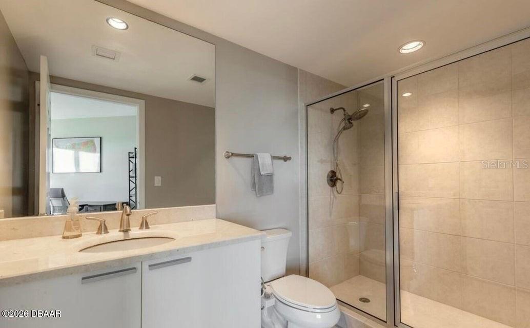 231 RIVERSIDE DR #1501-1, DAYTONA BEACH, FL, 32117