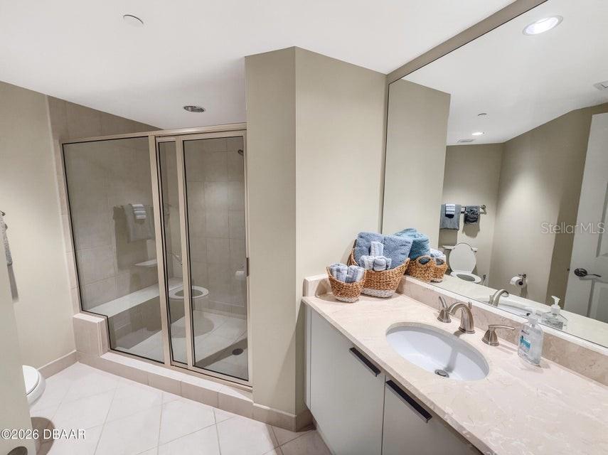 231 RIVERSIDE DR #1501-1, DAYTONA BEACH, FL, 32117