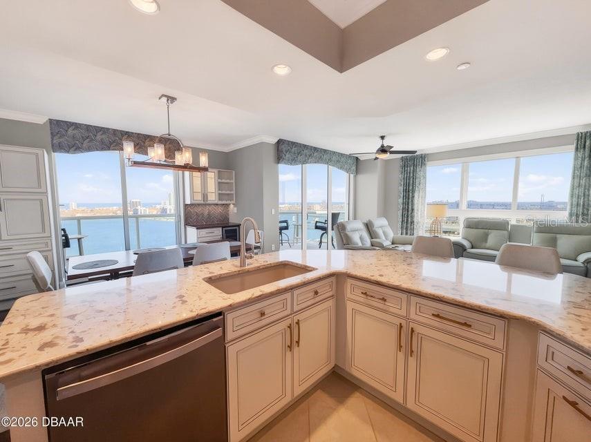 231 RIVERSIDE DR #1501-1, DAYTONA BEACH, FL, 32117