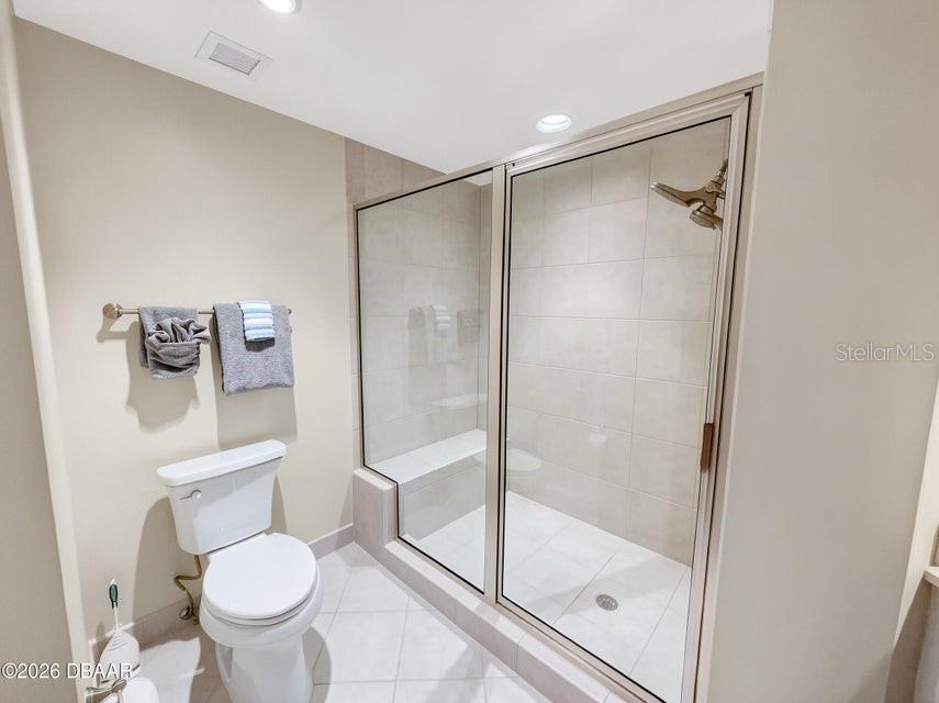 231 RIVERSIDE DR #1501-1, DAYTONA BEACH, FL, 32117