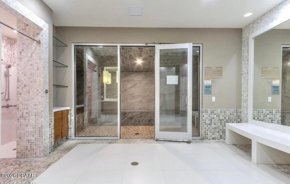 231 RIVERSIDE DR #1501-1, DAYTONA BEACH, FL, 32117