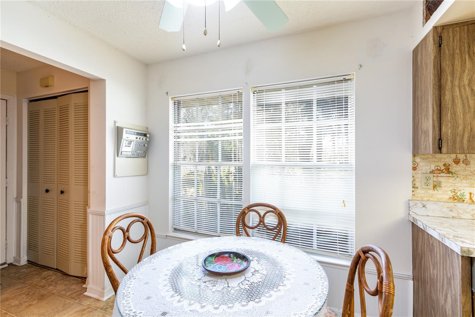 16529 ORANGE AVE, UMATILLA, FL, 32784