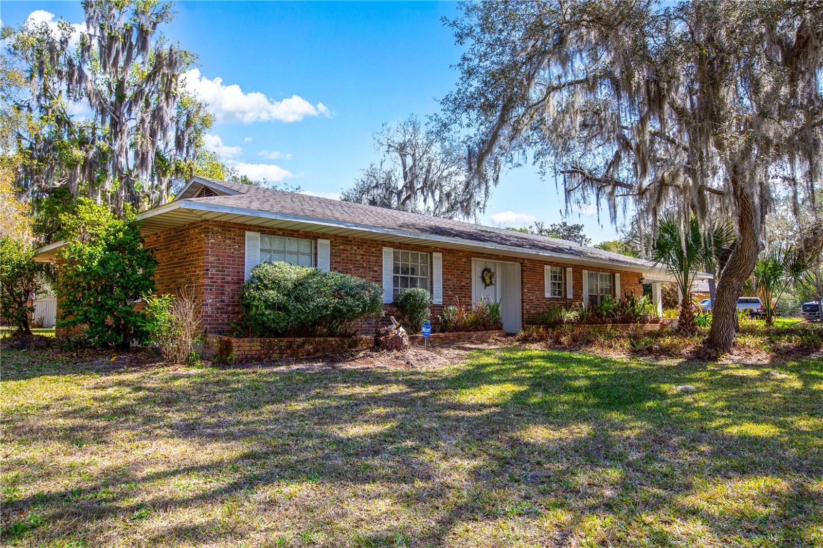 16529 ORANGE AVE, UMATILLA, FL, 32784