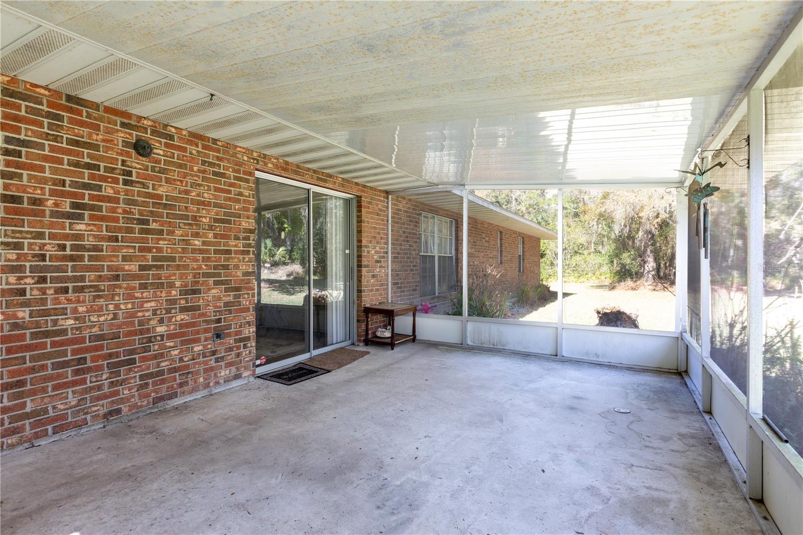 16529 ORANGE AVE, UMATILLA, FL, 32784