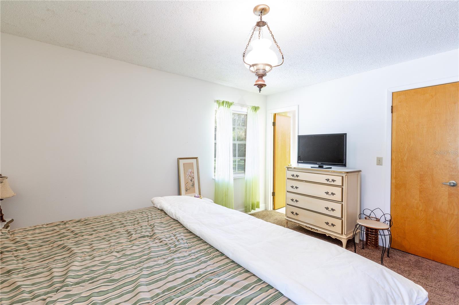 16529 ORANGE AVE, UMATILLA, FL, 32784