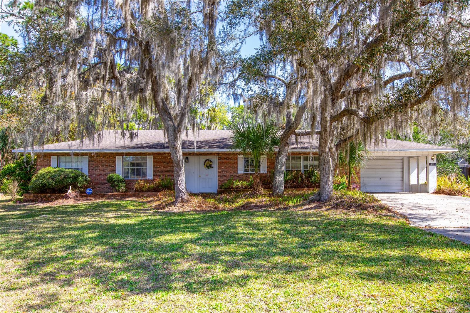 16529 ORANGE AVE, UMATILLA, FL, 32784