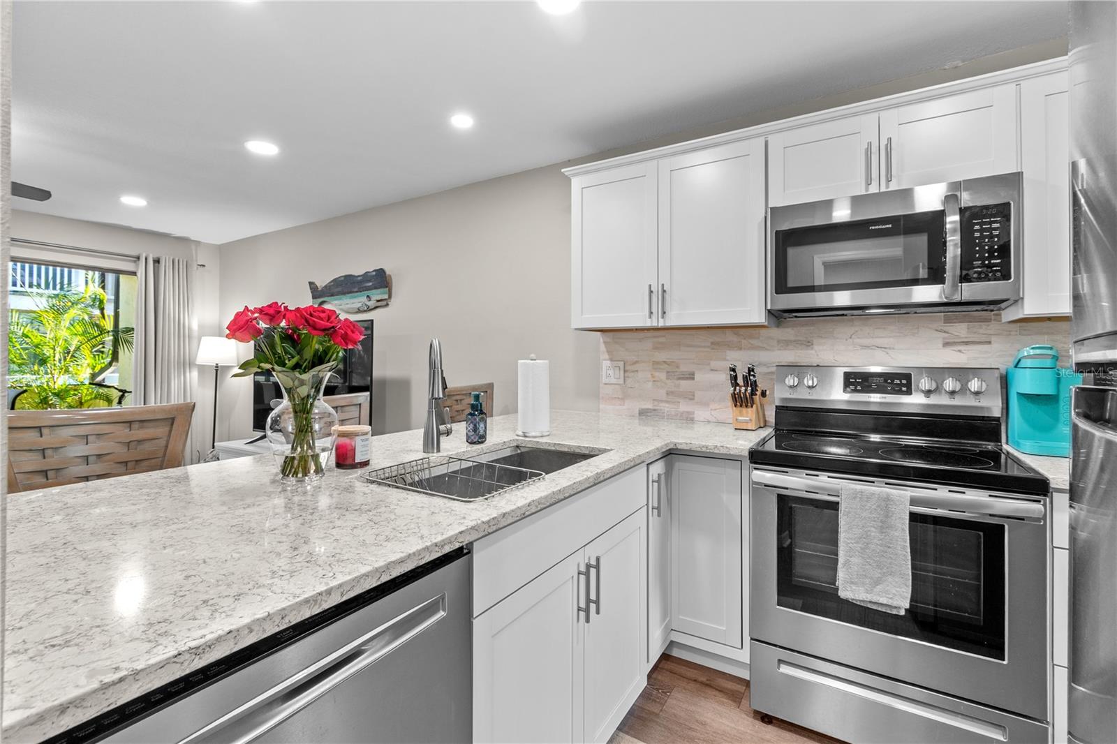 1752 STICKNEY POINT RD #102, SARASOTA, FL, 34231