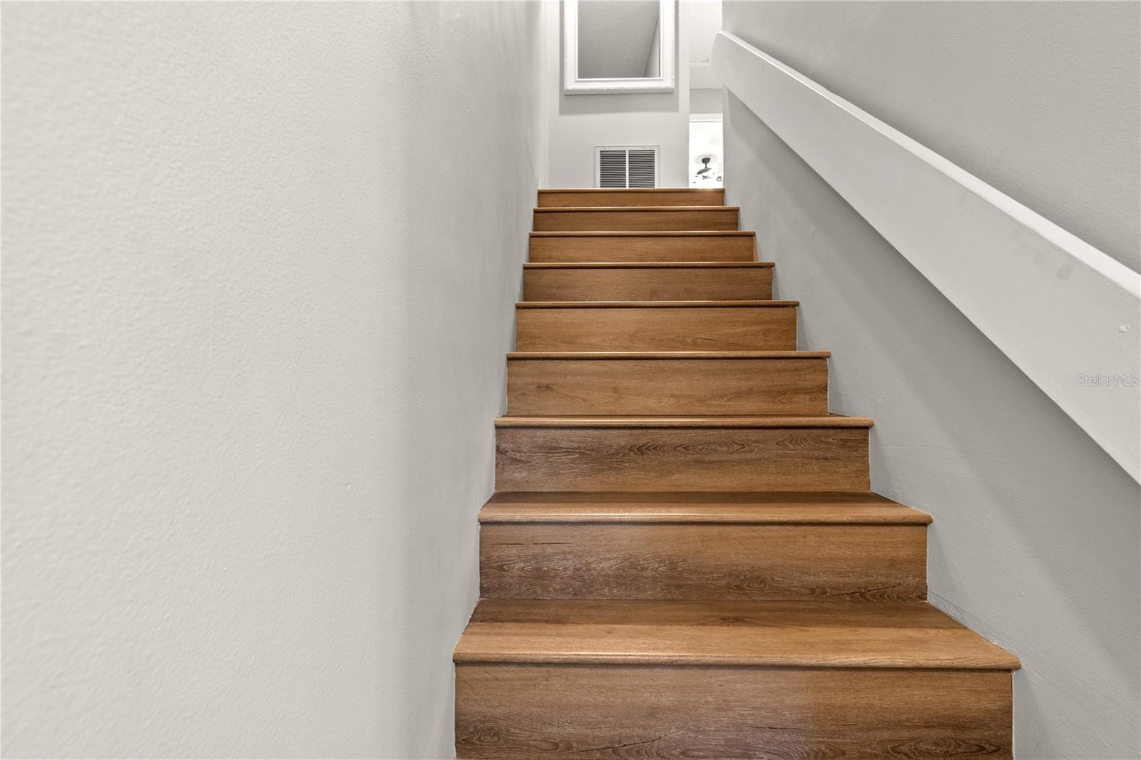 1752 STICKNEY POINT RD #102, SARASOTA, FL, 34231