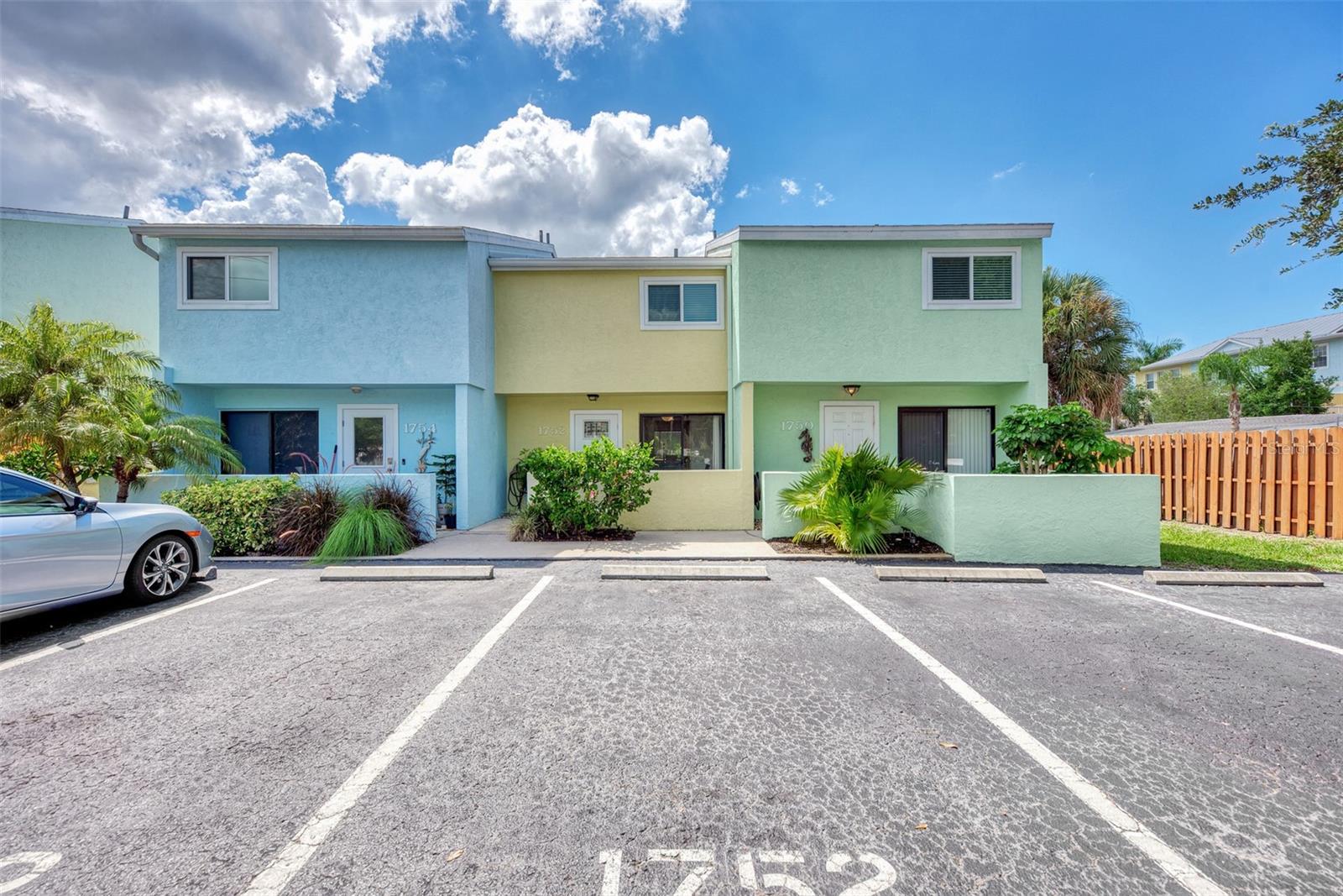 1752 STICKNEY POINT RD #102, SARASOTA, FL, 34231