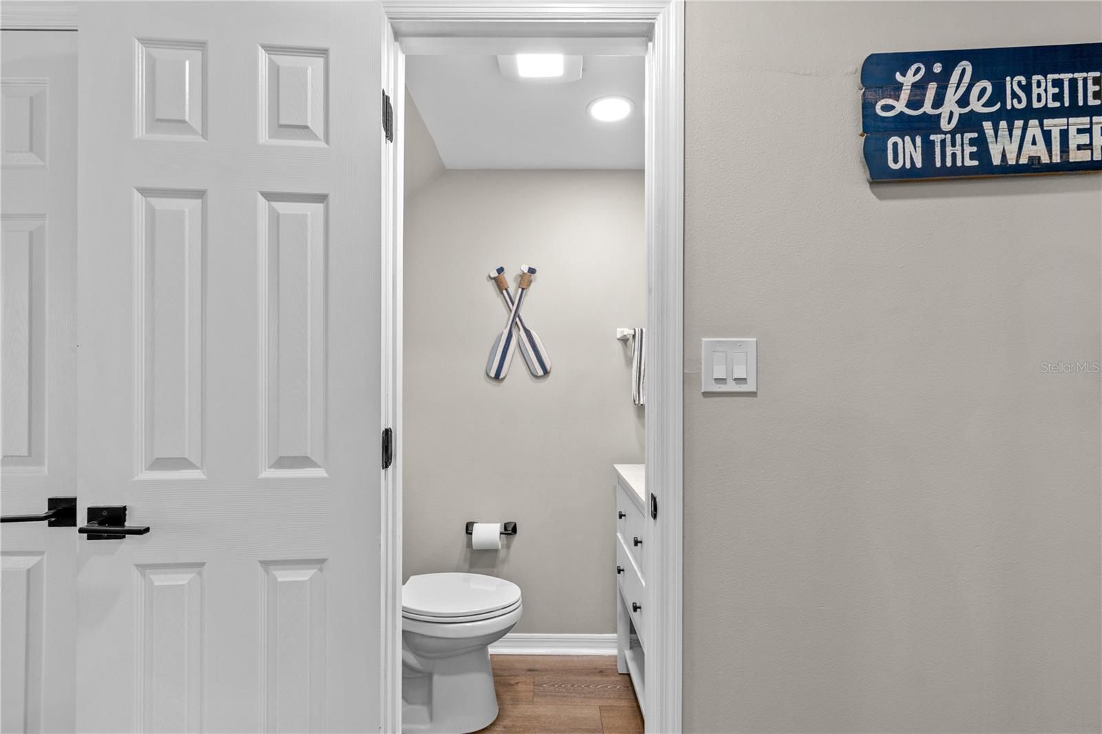 1752 STICKNEY POINT RD #102, SARASOTA, FL, 34231